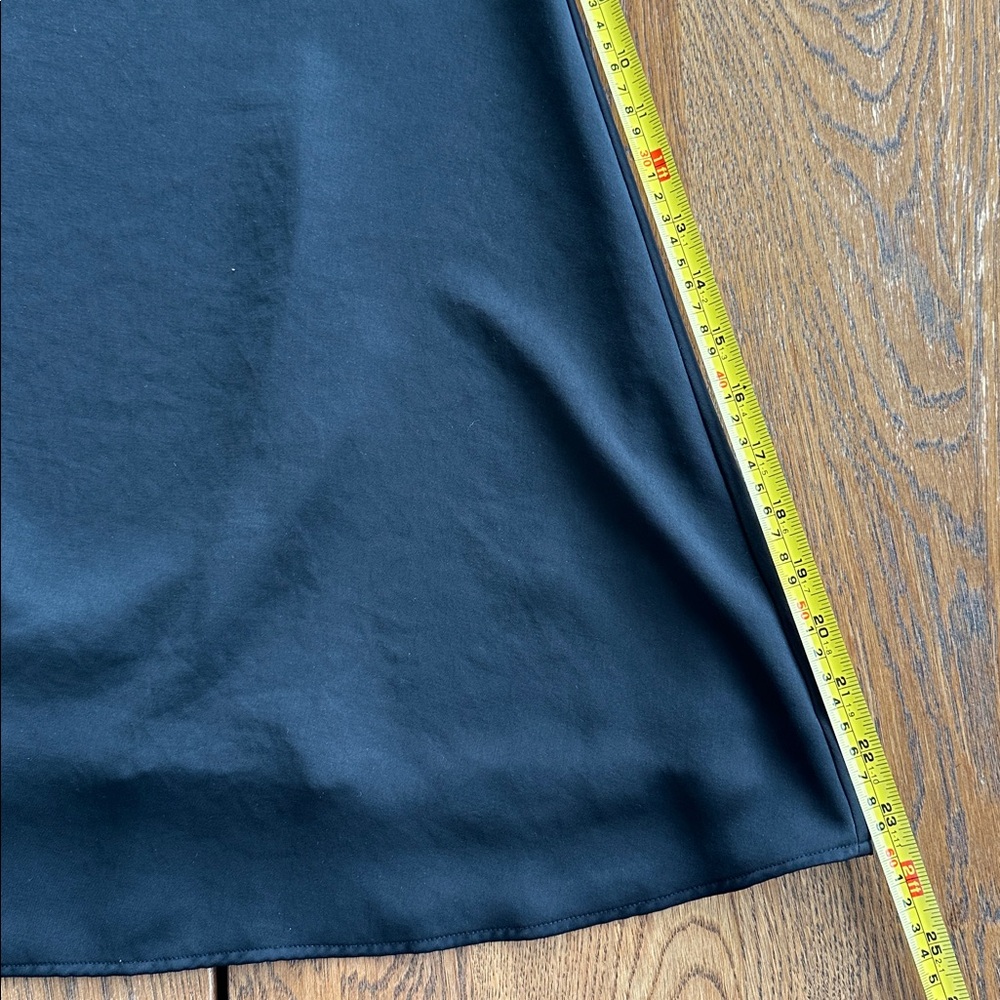 Talula Aritzia Classic Little Black Dress Lined Keyhole Back Party Elegant - Picture 10 of 10
